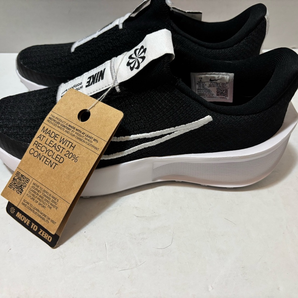 Nike Black and White Eco-Friendly Sneakers size 6